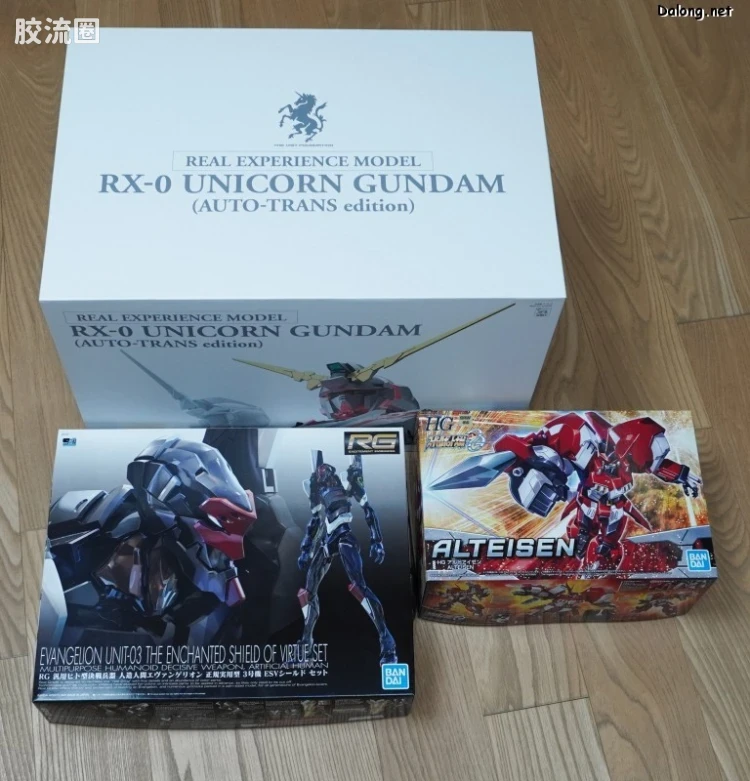 万代 大比例胸像系列 REAL EXPERIENCE MODEL RX-0 独角兽高达 自动变形版 - 图片